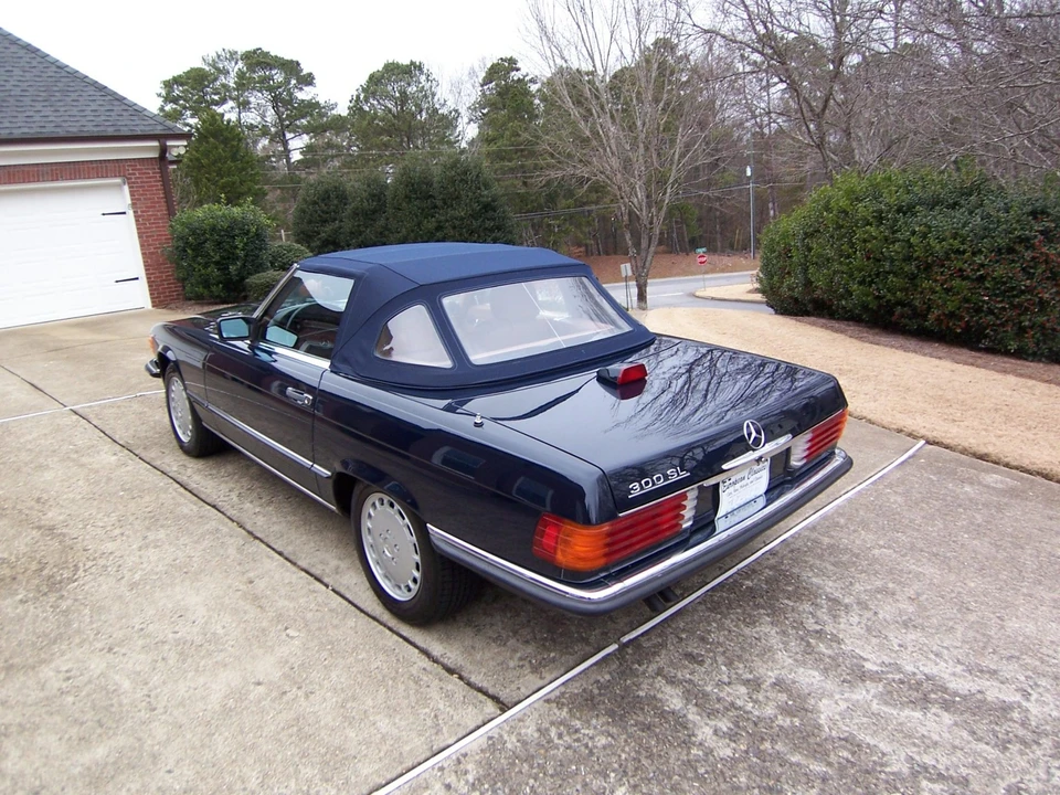 1986 Mercedes-Benz R107 SL-Class - Image 18 of 31