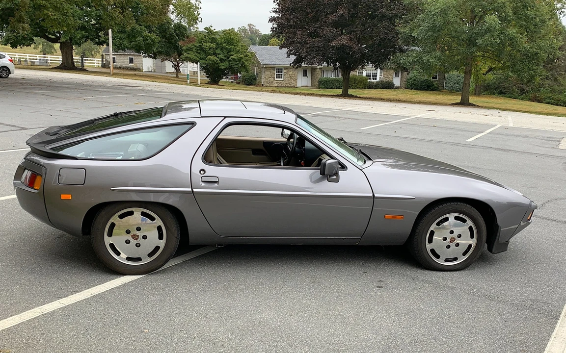 1986 Porsche 928 S - Image 9 of 31
