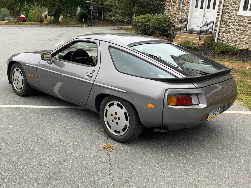 1986 Porsche 928 S - Image 7 of 31