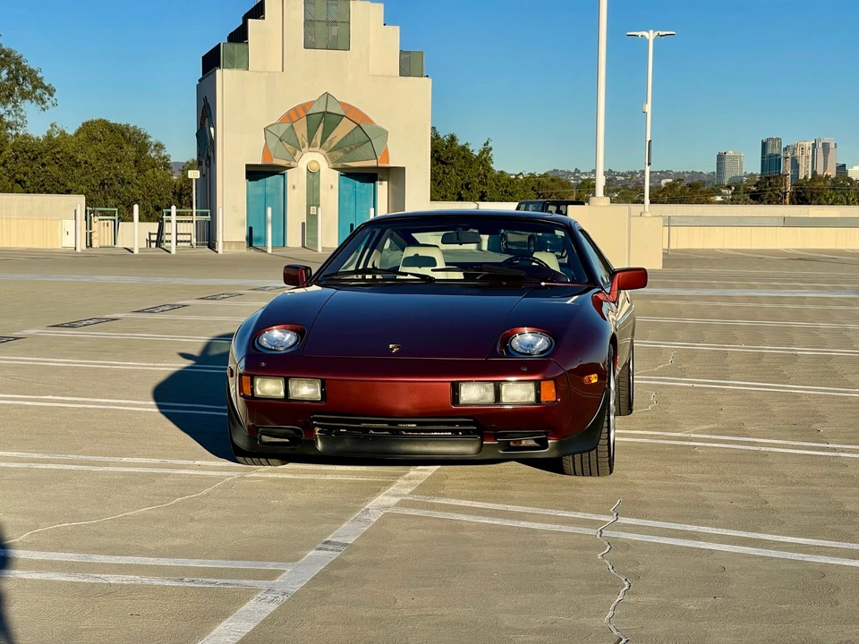 1986 Porsche 928 S - Image 2 of 31