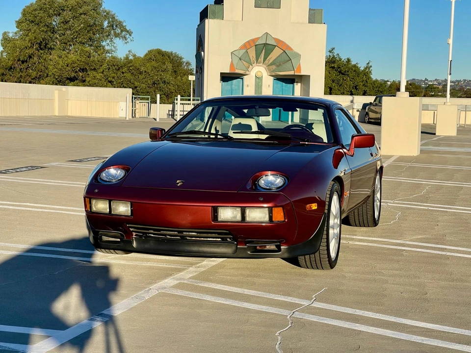 1986 Porsche 928 S - Image 3 of 31