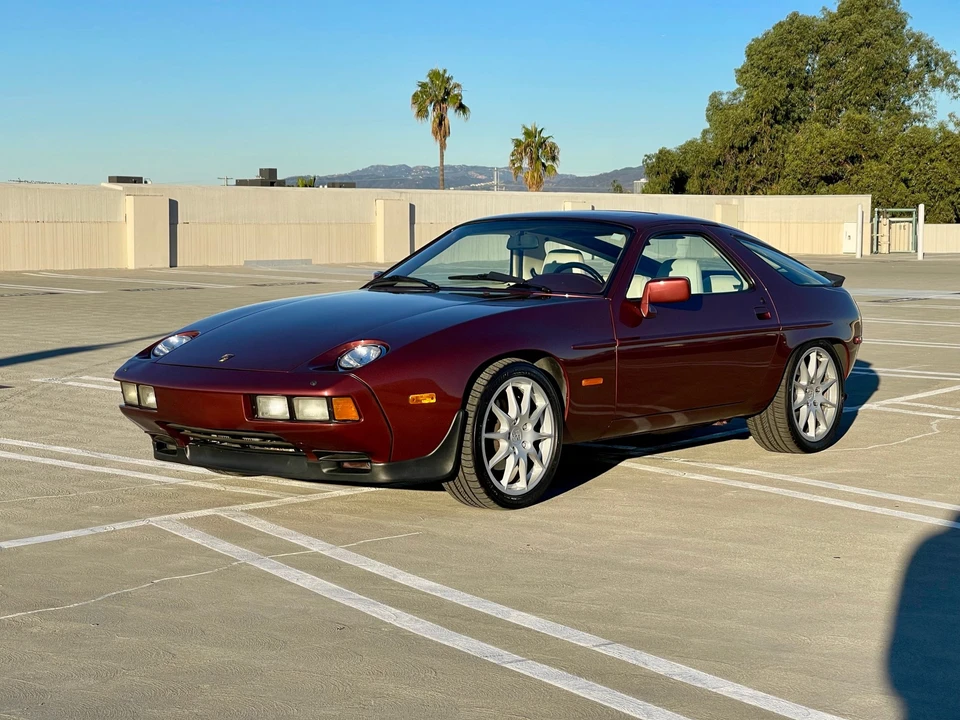 1986 Porsche 928 S - Image 5 of 31
