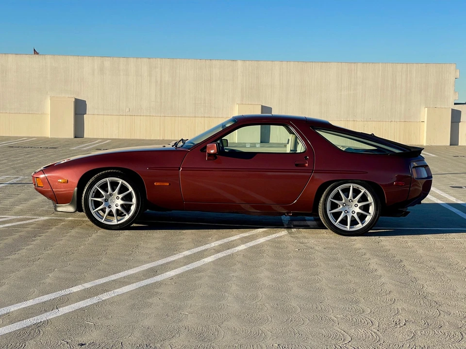 1986 Porsche 928 S - Image 8 of 31