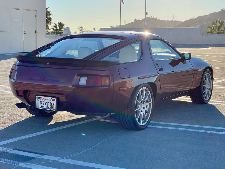 1986 Porsche 928 S - Image 19 of 31