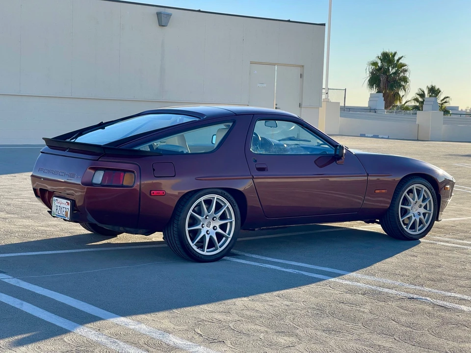 1986 Porsche 928 S - Image 20 of 31