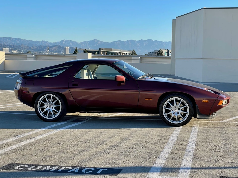 1986 Porsche 928 S - Image 24 of 31