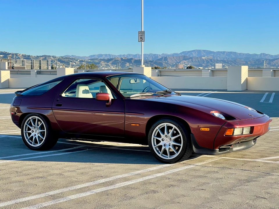 1986 Porsche 928 S - Image 26 of 31