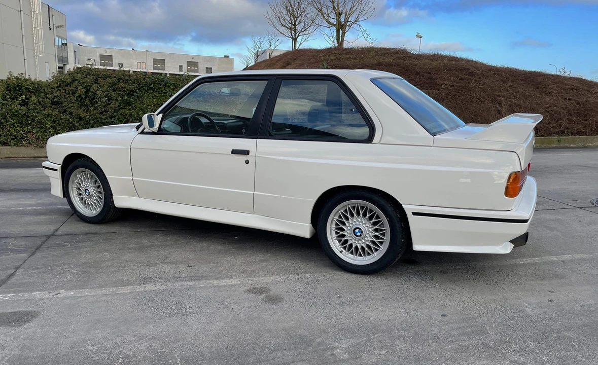 1987 BMW E30 M3 - Image 18 of 31