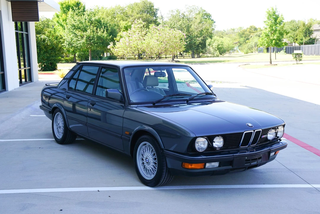 1987 BMW E28 M5 - Image 14 of 31