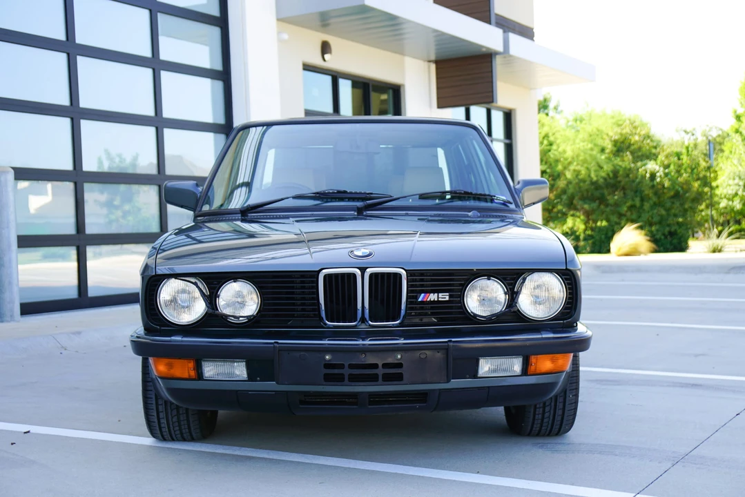 1987 BMW E28 M5 - Image 10 of 31