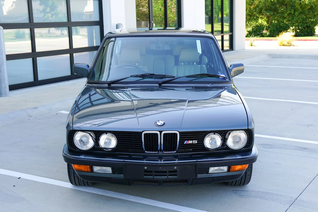1987 BMW E28 M5 - Image 8 of 31