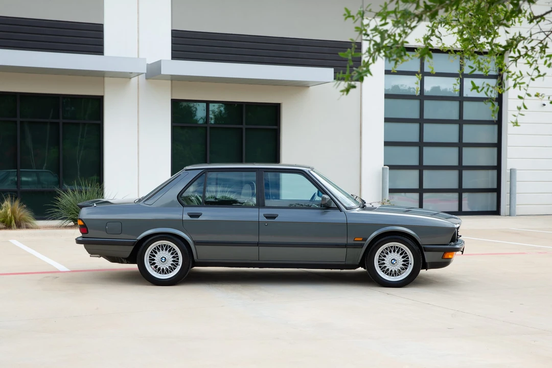 1987 BMW E28 M5 - Image 17 of 31