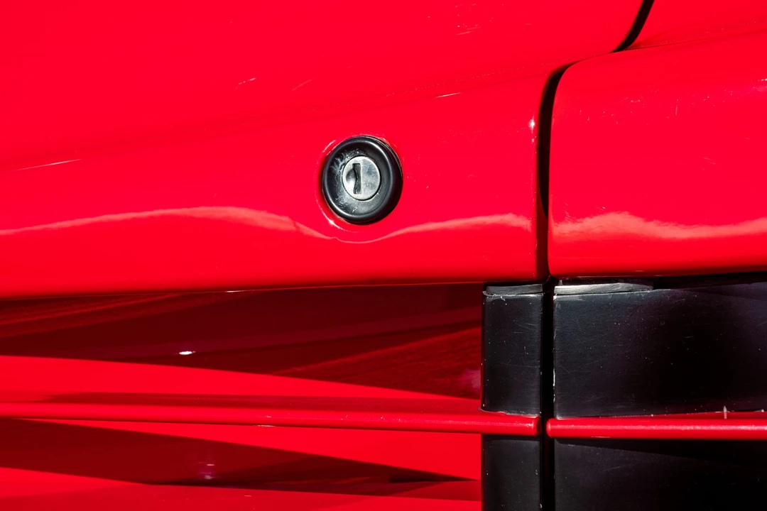 1987 Ferrari Testarossa - Image 26 of 31