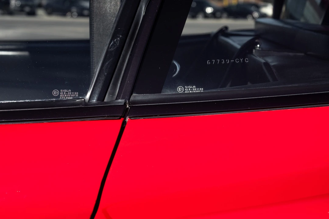 1987 Ferrari Testarossa - Image 27 of 31