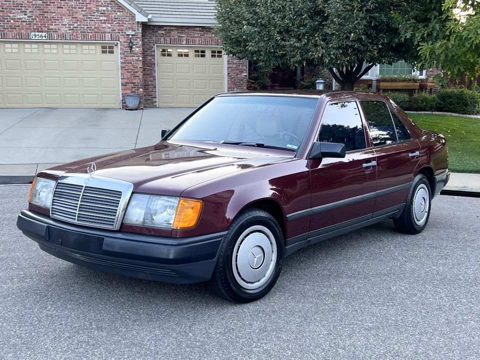 1987 Mercedes-Benz W124 E-Class - Image 25 of 31