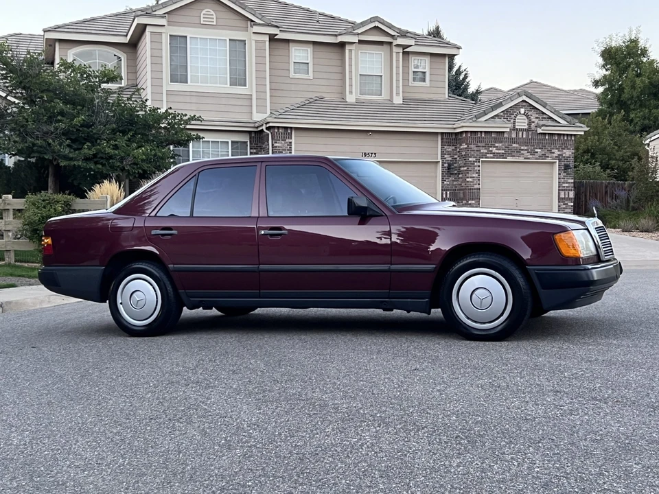 1987 Mercedes-Benz W124 E-Class - Image 16 of 31