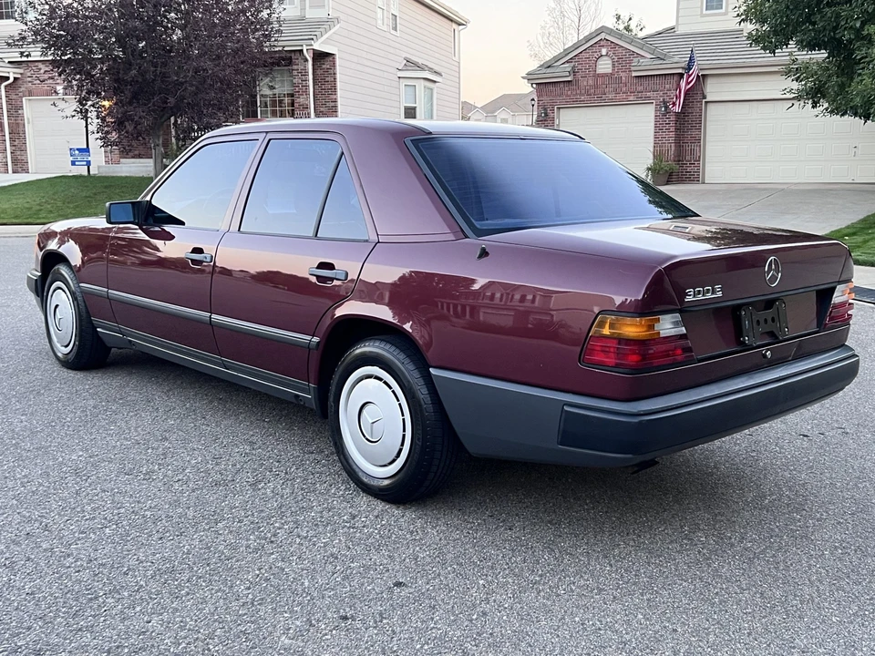 1987 Mercedes-Benz W124 E-Class - Image 19 of 31