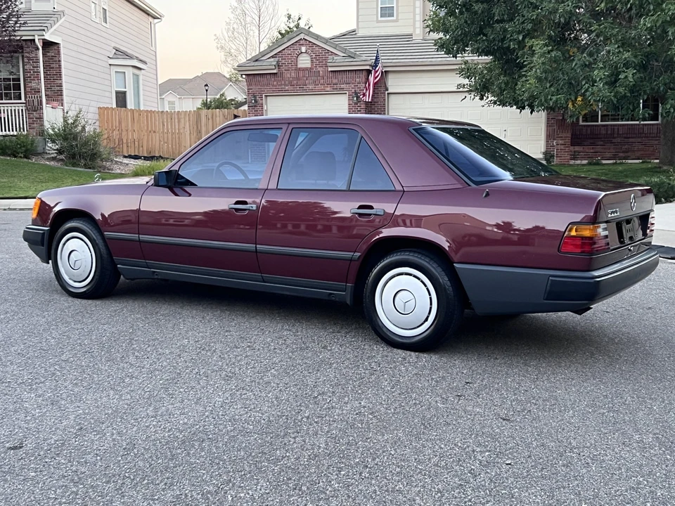 1987 Mercedes-Benz W124 E-Class - Image 21 of 31