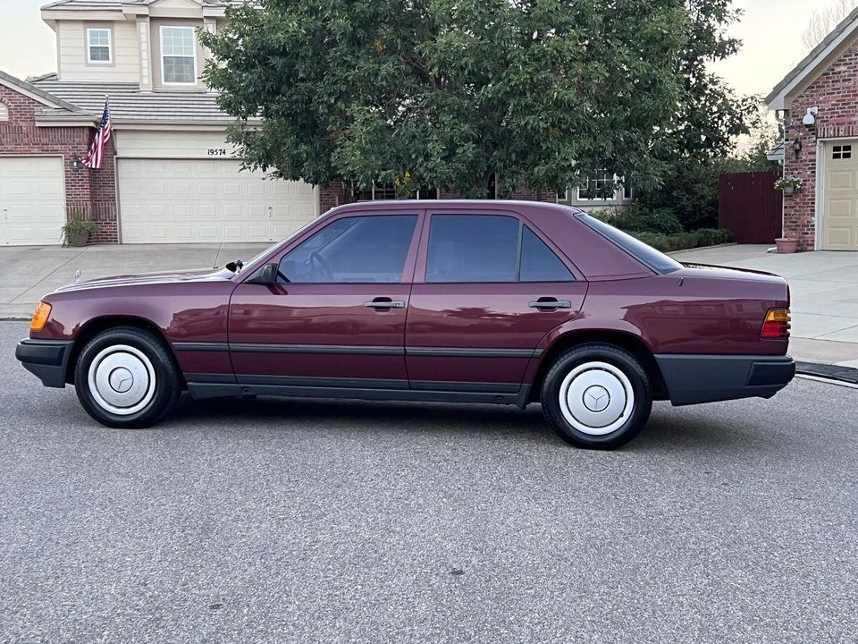 1987 Mercedes-Benz W124 E-Class - Image 22 of 31