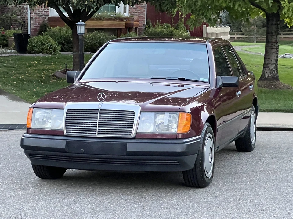 1987 Mercedes-Benz W124 E-Class - Image 8 of 31
