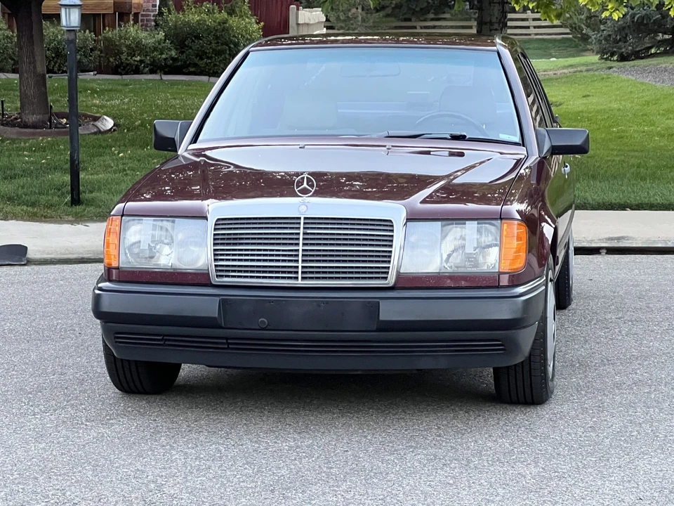 1987 Mercedes-Benz W124 E-Class - Image 9 of 31