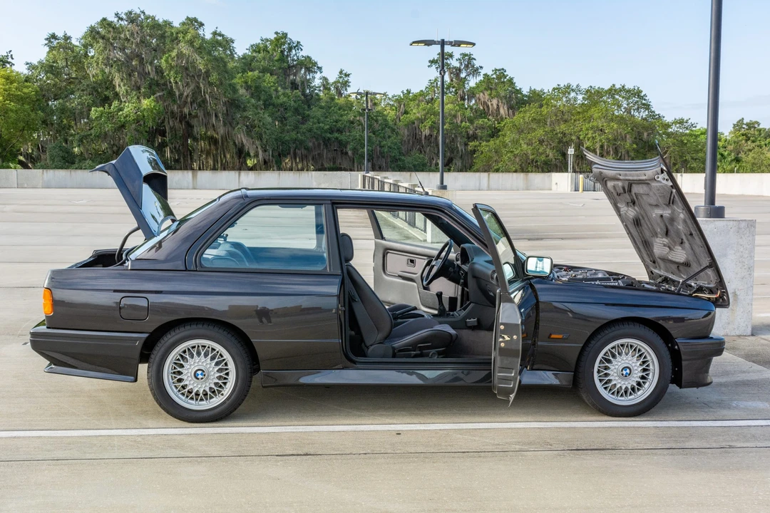 1988 BMW E30 M3 - Image 15 of 31