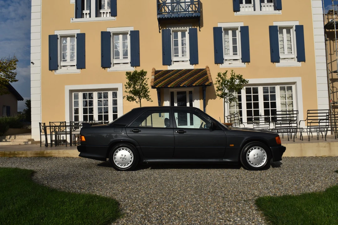 1988 Mercedes-Benz 190E 2.3-16 & 2.5-16 - Image 18 of 31