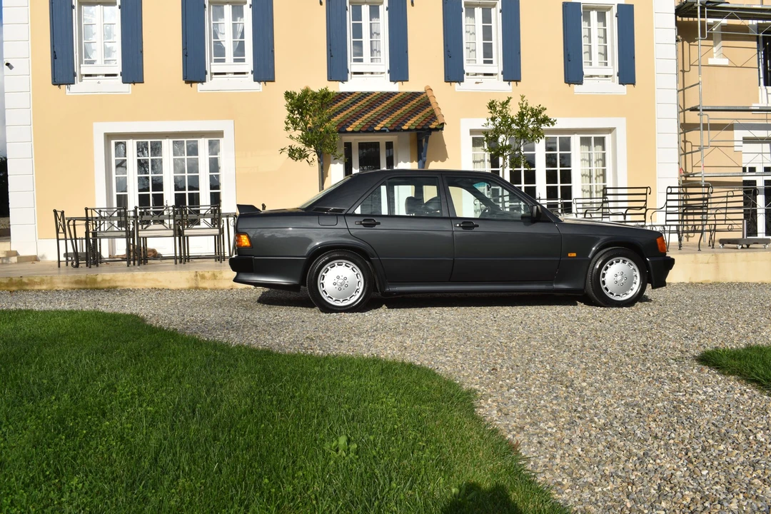 1988 Mercedes-Benz 190E 2.3-16 & 2.5-16 - Image 16 of 31