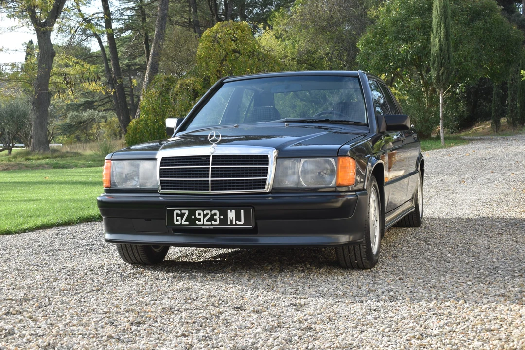 1988 Mercedes-Benz 190E 2.3-16 & 2.5-16 - Image 4 of 31