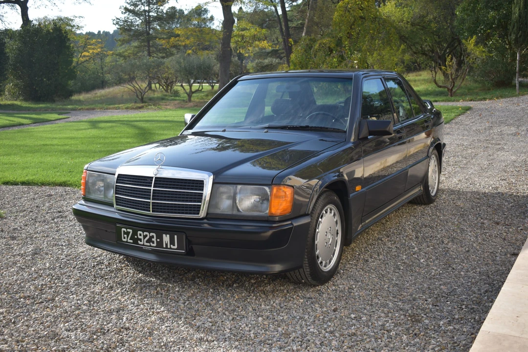 1988 Mercedes-Benz 190E 2.3-16 & 2.5-16 - Image 8 of 31
