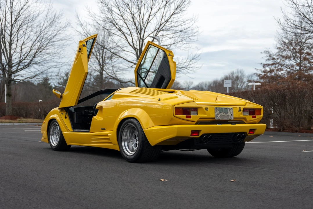 1989 Lamborghini Countach 25th Anniversary Edition - Image 24 of 31