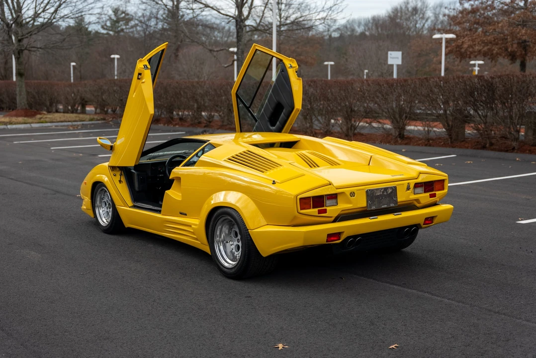 1989 Lamborghini Countach 25th Anniversary Edition - Image 25 of 31