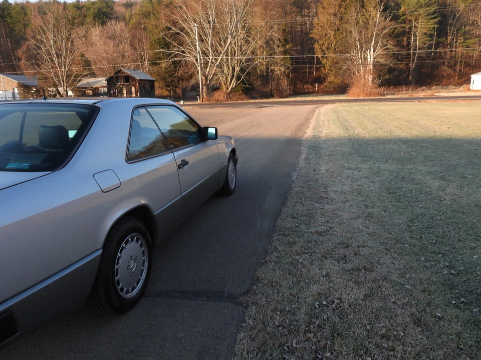 1989 Mercedes-Benz W124 E-Class - Image 20 of 31