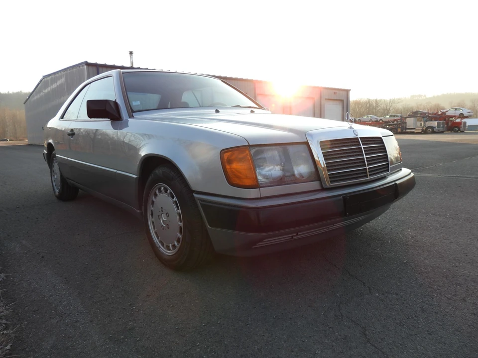 1989 Mercedes-Benz W124 E-Class - Image 22 of 31