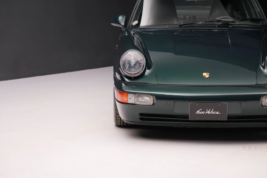 1989 Porsche 964 Carrera 4 - Image 16 of 31