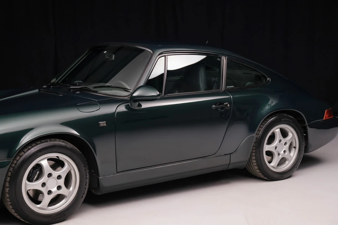 1989 Porsche 964 Carrera 4 - Image 29 of 31