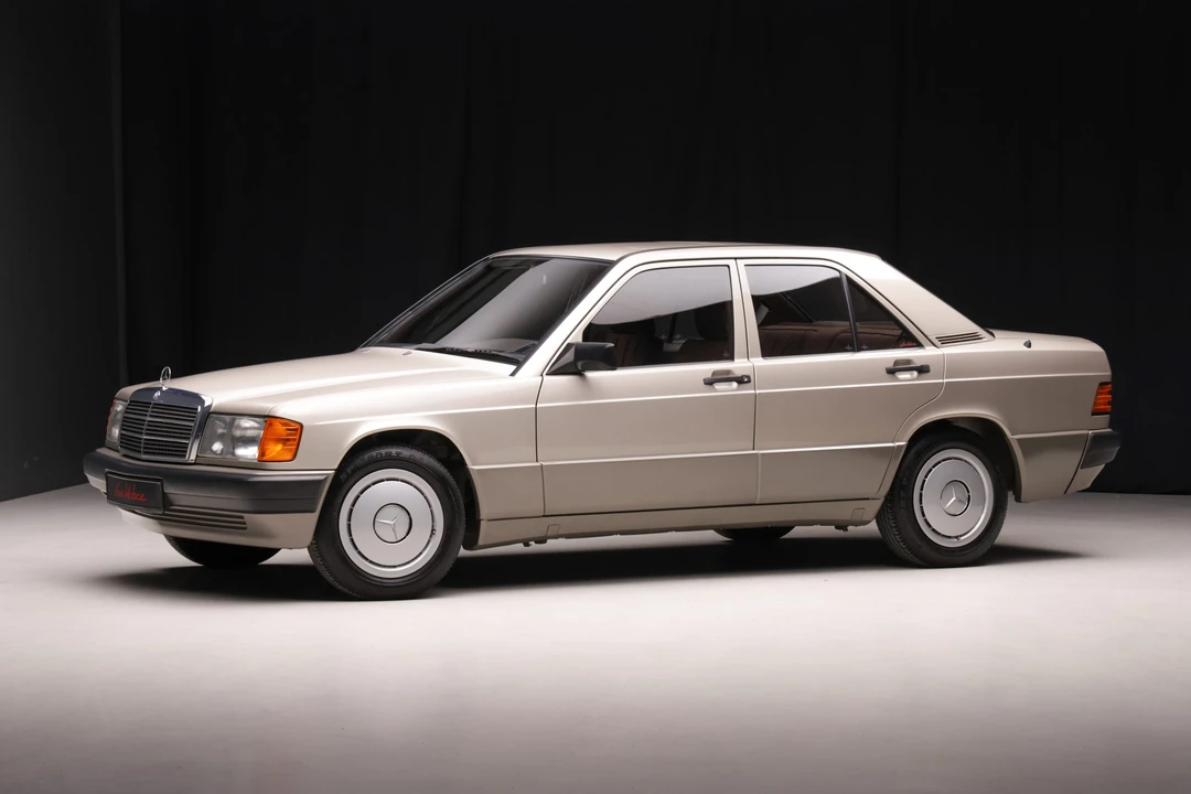 1990 Mercedes-Benz 190E - Image 3 of 31