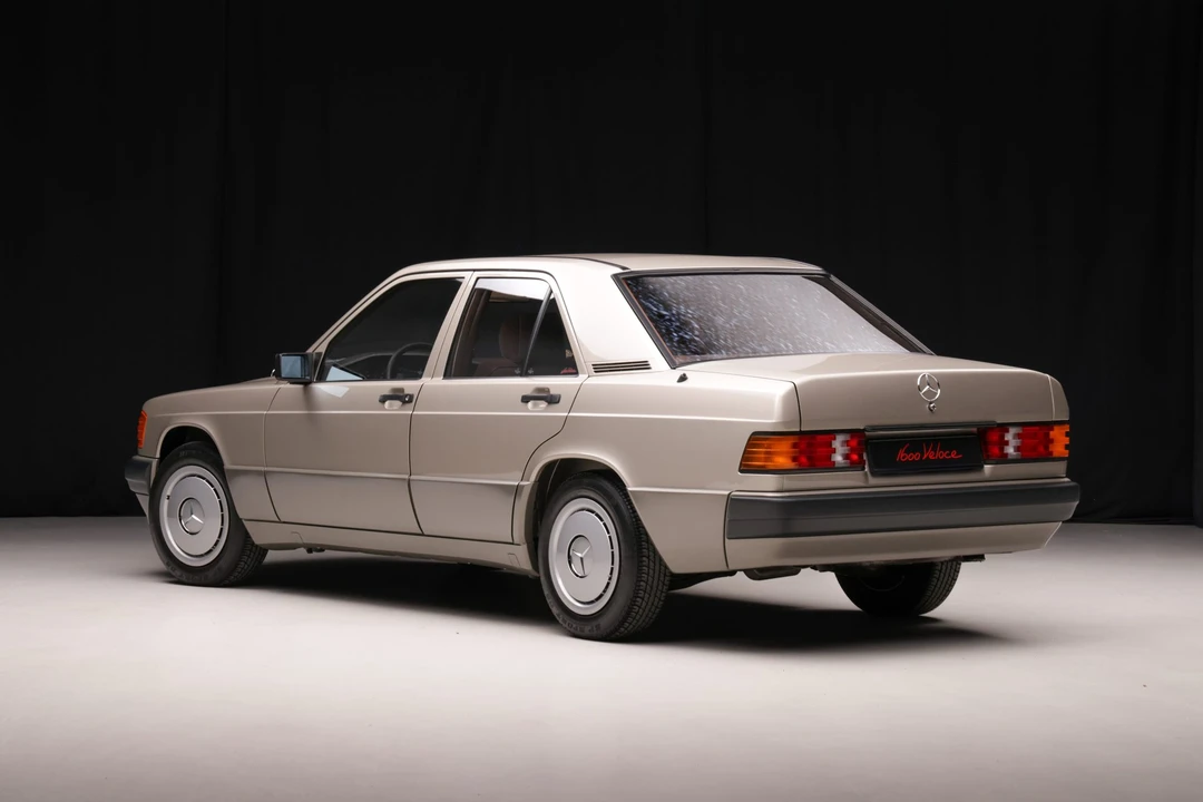 1990 Mercedes-Benz 190E - Image 6 of 31
