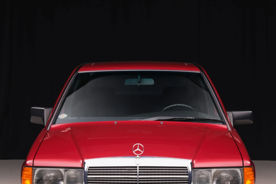 1990 Mercedes-Benz 190E - Image 18 of 31