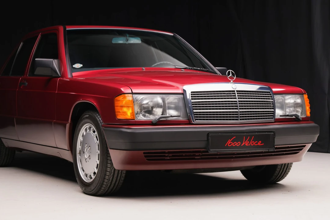 1990 Mercedes-Benz 190E - Image 24 of 31