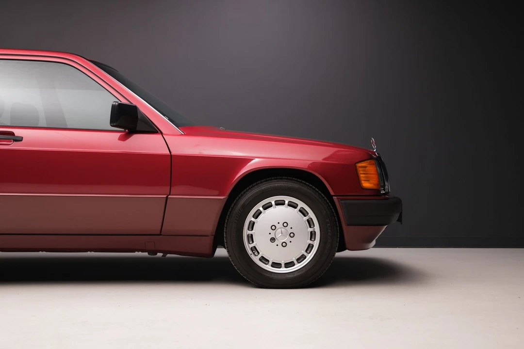 1990 Mercedes-Benz 190E - Image 27 of 31