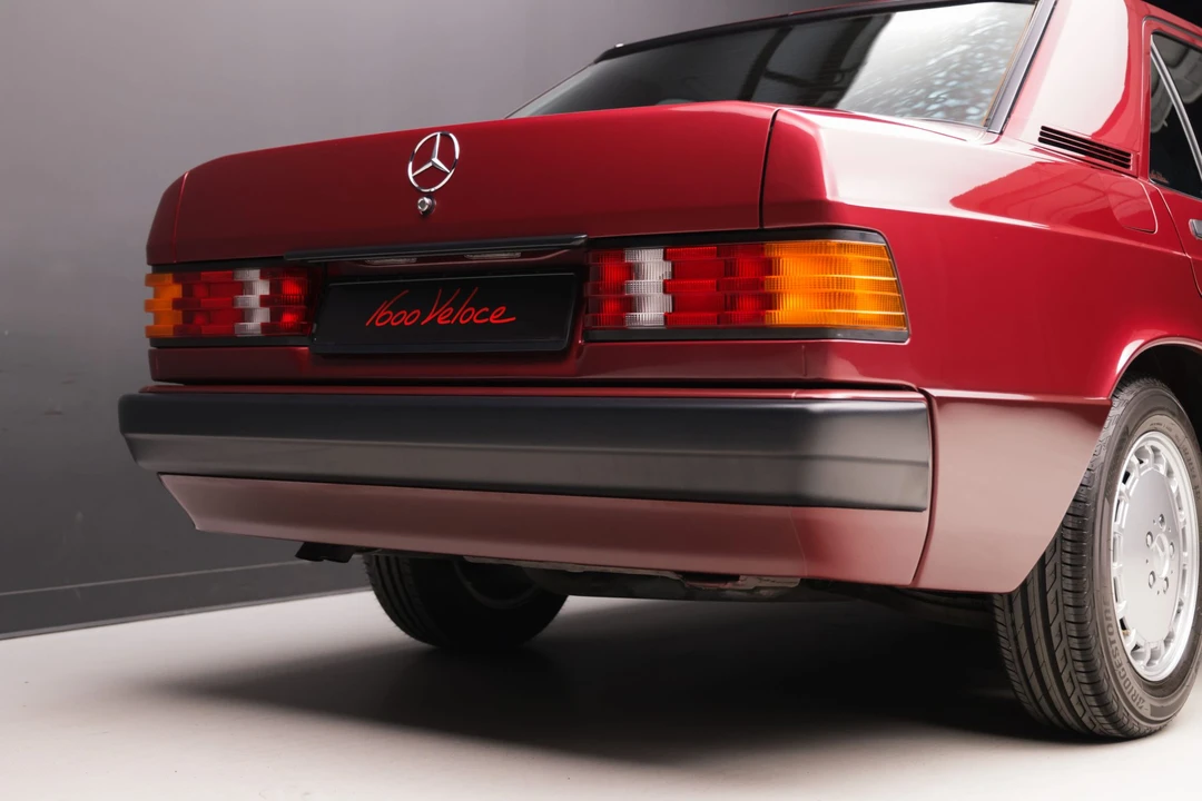 1990 Mercedes-Benz 190E - Image 29 of 31