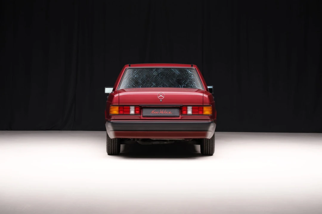 1990 Mercedes-Benz 190E - Image 7 of 31