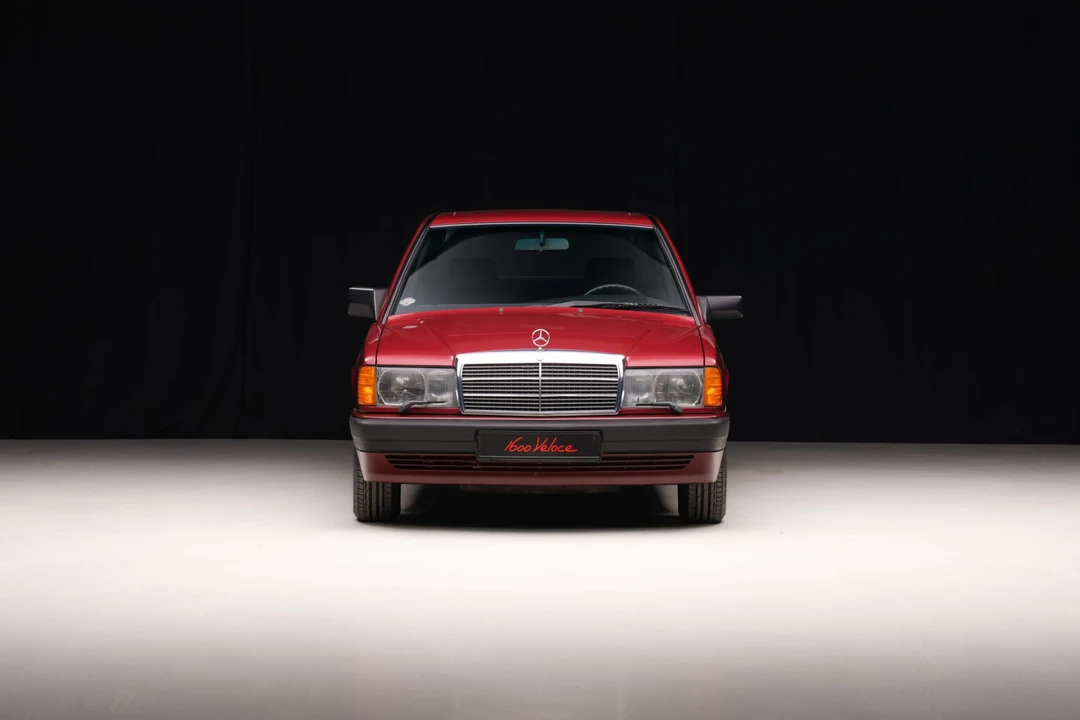 1990 Mercedes-Benz 190E - Image 13 of 31