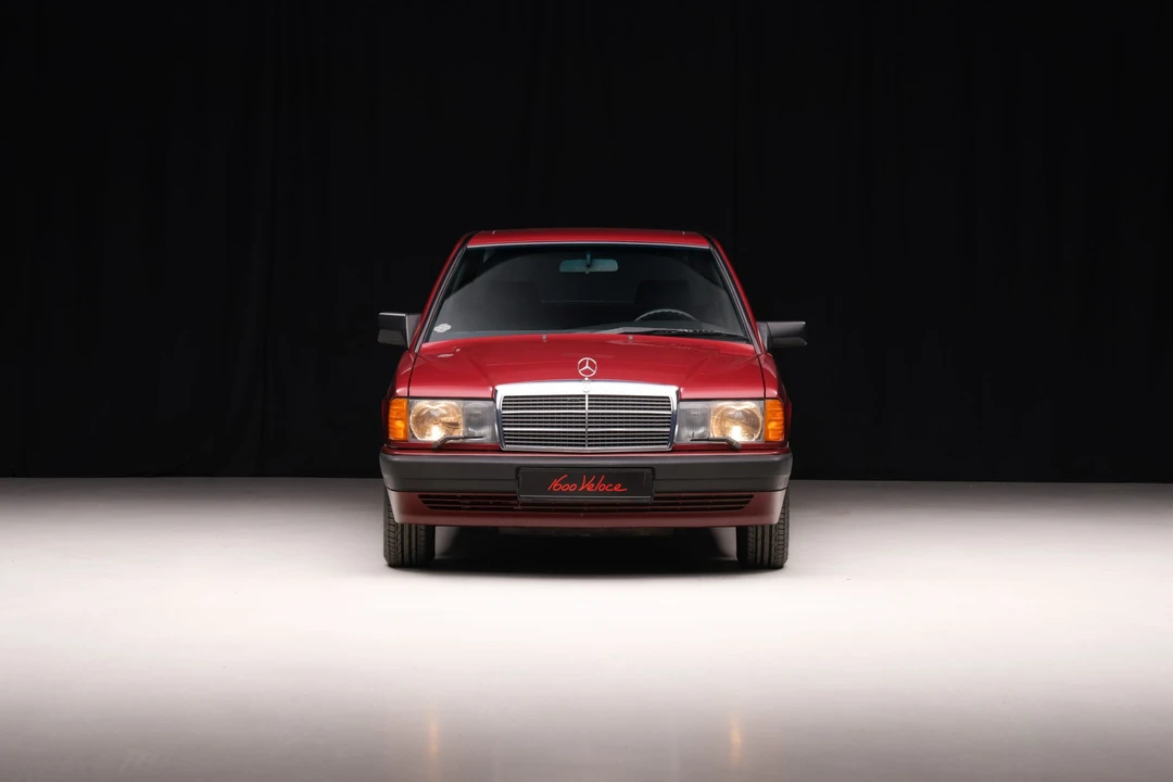 1990 Mercedes-Benz 190E - Image 14 of 31