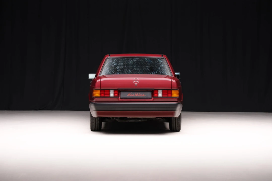 1990 Mercedes-Benz 190E - Image 7 of 31