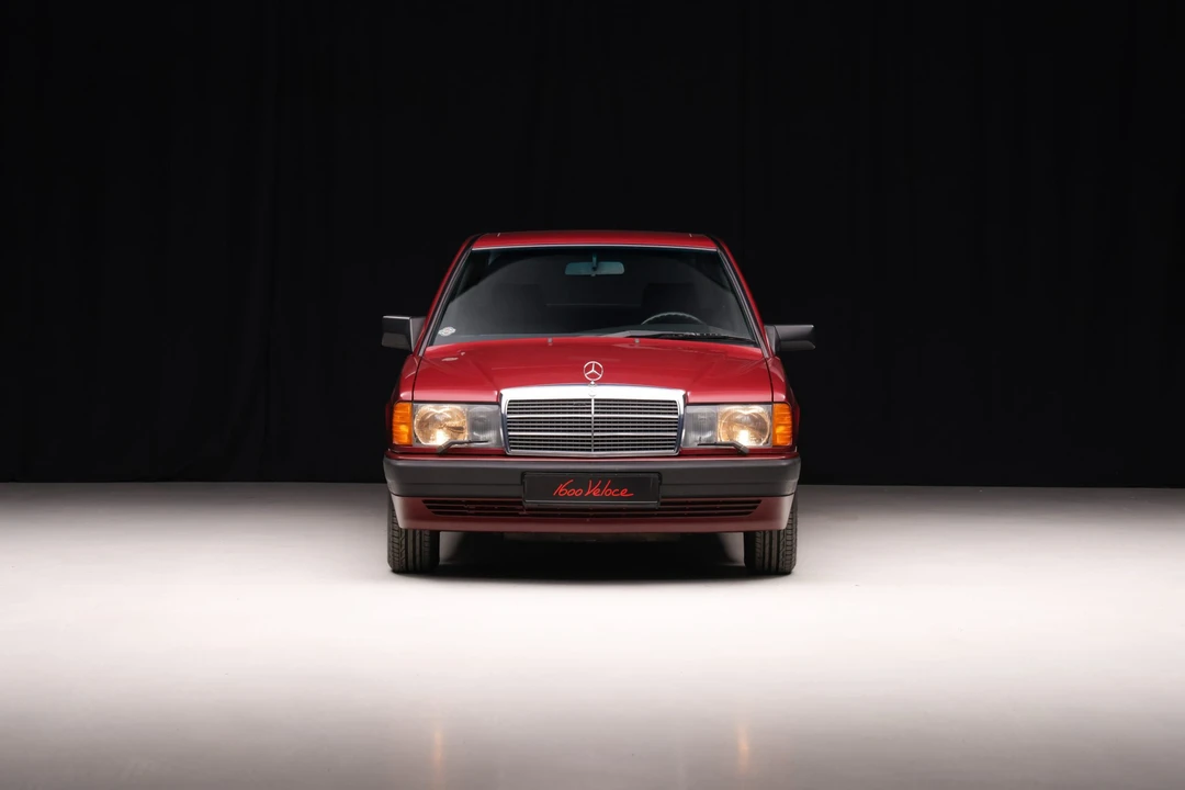 1990 Mercedes-Benz 190E - Image 14 of 31