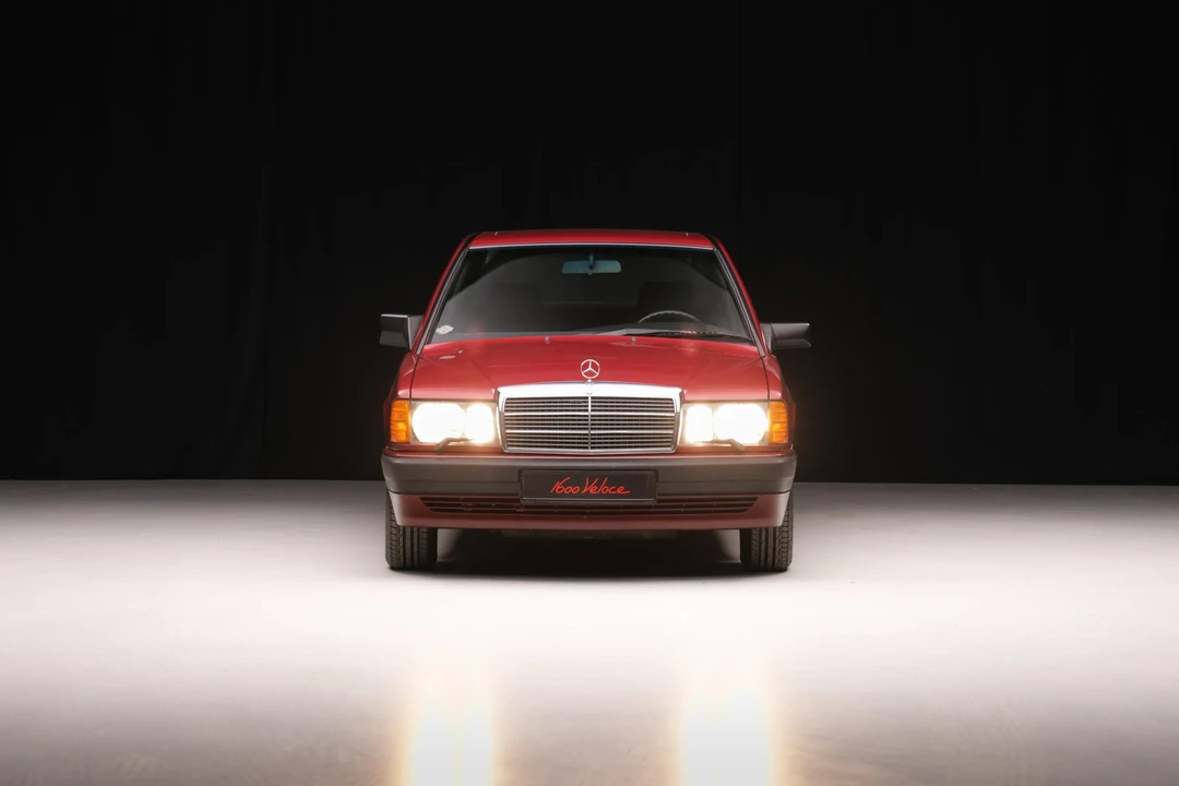 1990 Mercedes-Benz 190E - Image 16 of 31
