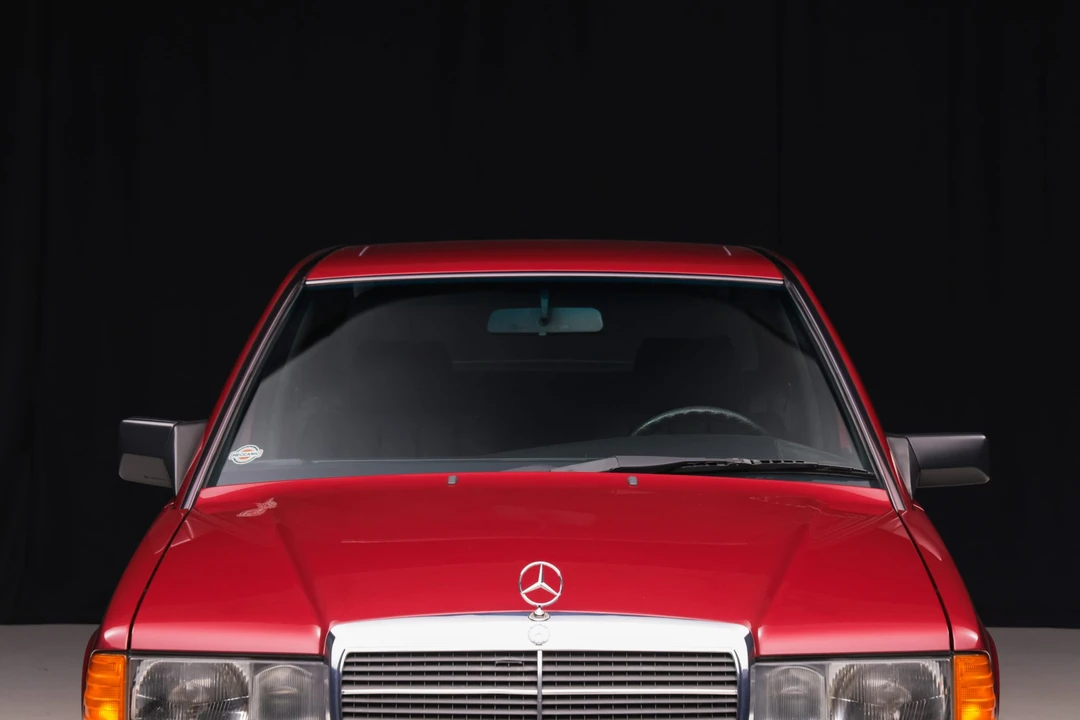 1990 Mercedes-Benz 190E - Image 18 of 31