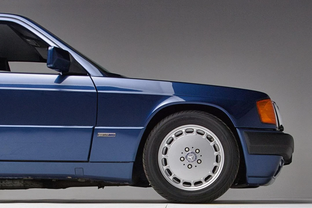 1990 Mercedes-Benz 190E - Image 26 of 31